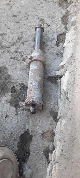 Гидравлическый цлиндр