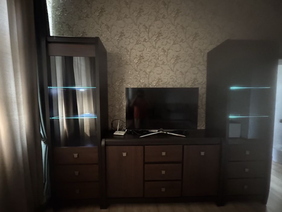 Продам мебель для гостинной , стенка