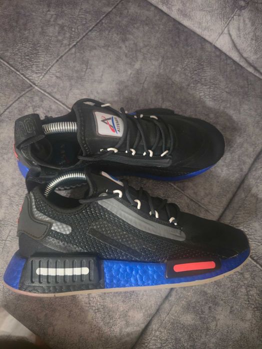 Adidas Спортни обувки NMD R1 SPECTOO 40 нови