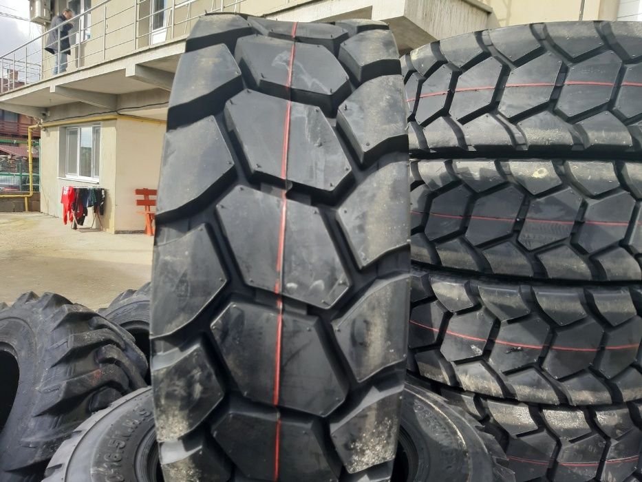 Anvelope noi 10-16.5 Forerunner cu 12PR livrare bobcat JCB cu garantie