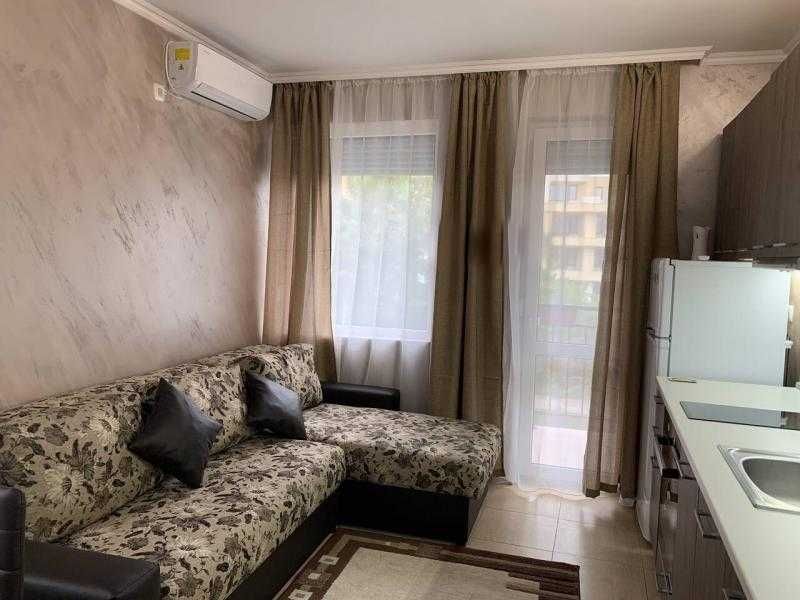 Чудесен двустаен апартамент в кв. Сарафово