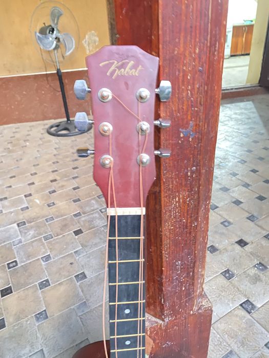 Gitara zapchastga