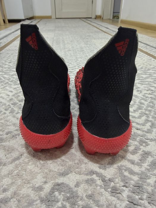 бутсы Adidas Predator