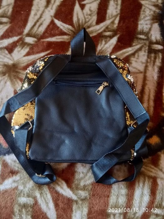 Раница с Еднорог и пайети