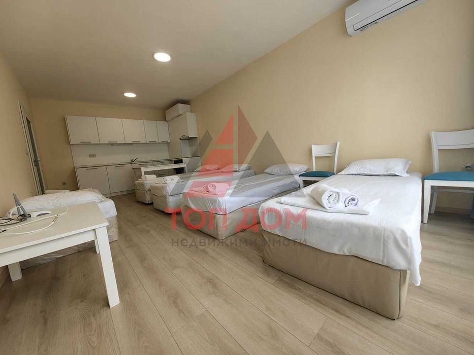 Продава се Двустаен апартамент в Варна, Аспарухово - 65 кв.м за 1924 €/кв.м - Снимка #2