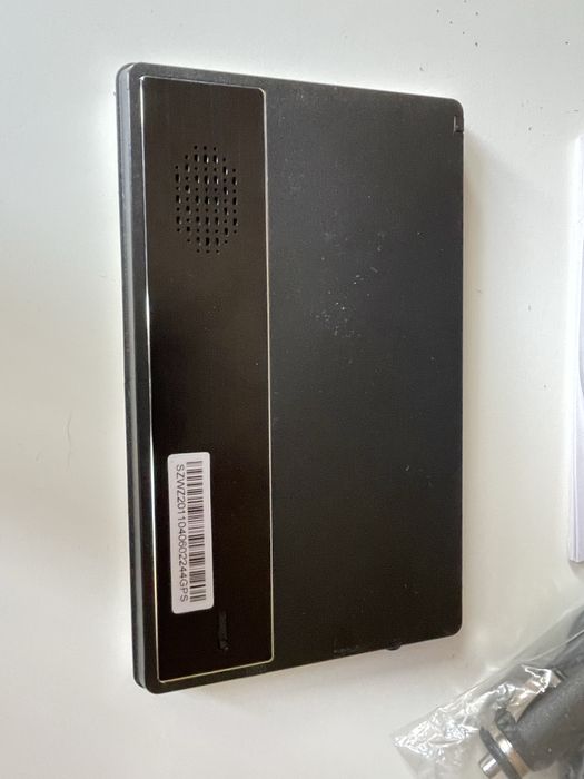 Подарявам навигация.