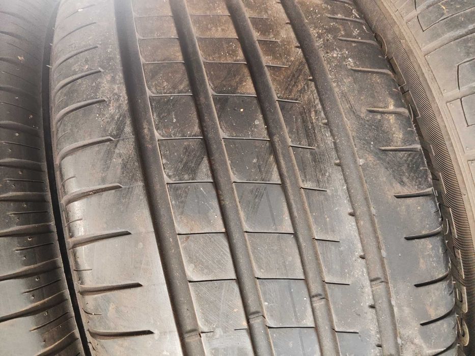 4бр. летни гуми 235/50/19 Lassa