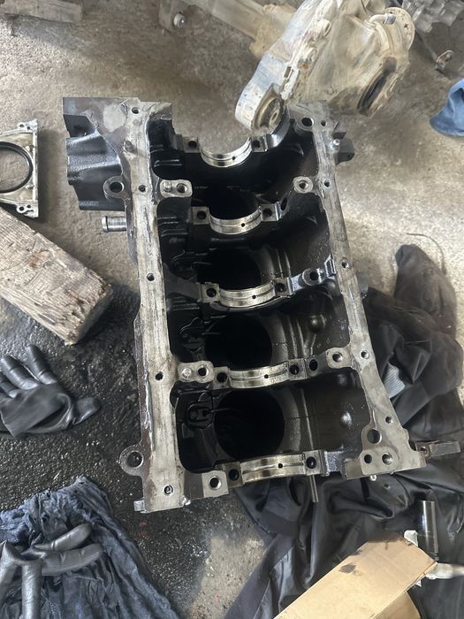 Двигател на части нисан навара(D40)2007 nissan navara 2.5 174 YD25DDTI