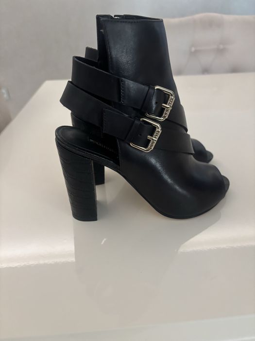 Дамски обувки GUESS-37 размер