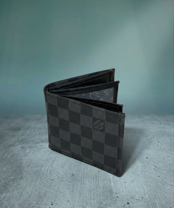 Louis Vuitton протфейли