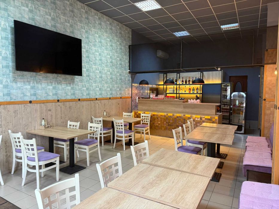 Vand bucatarie profesionala completa si mobilier restaurant 20,000 EUR