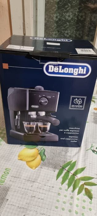 Vand aparat cafea nou DeLonghi