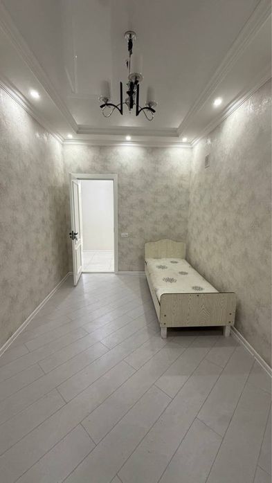 Продается 3х комнатная на 2 этаже Узбекистанская