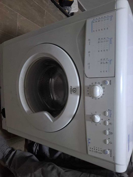 Стиральная машинка indesit на запчасти