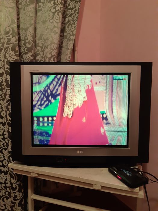 Продаётся телевизор LG