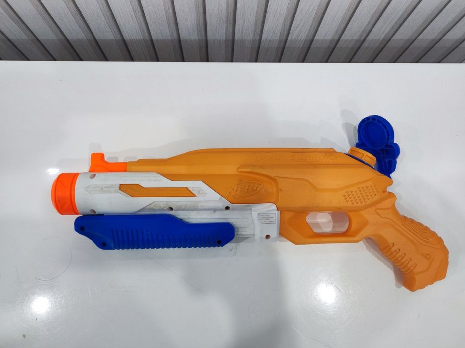 Нёрф водный пистолет