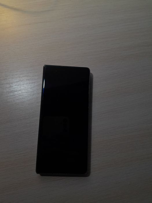 Huawei x mate 2 .