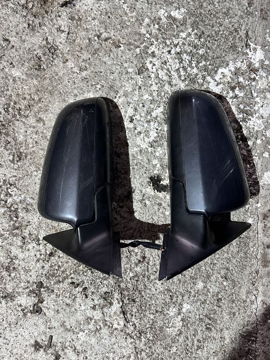 Дясно и ляво огледала за Audi A3 8P Sportback.