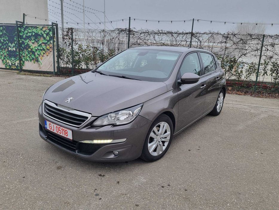 Peugeot 308  2015
