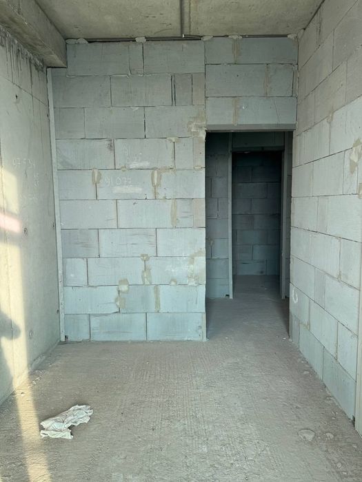 ЖК «Xon Saroy» “Salom Qo’yliq” B blok 13-etaj 72 kv metr