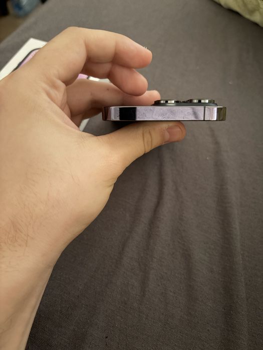 Телефон iPhone 14 Pro