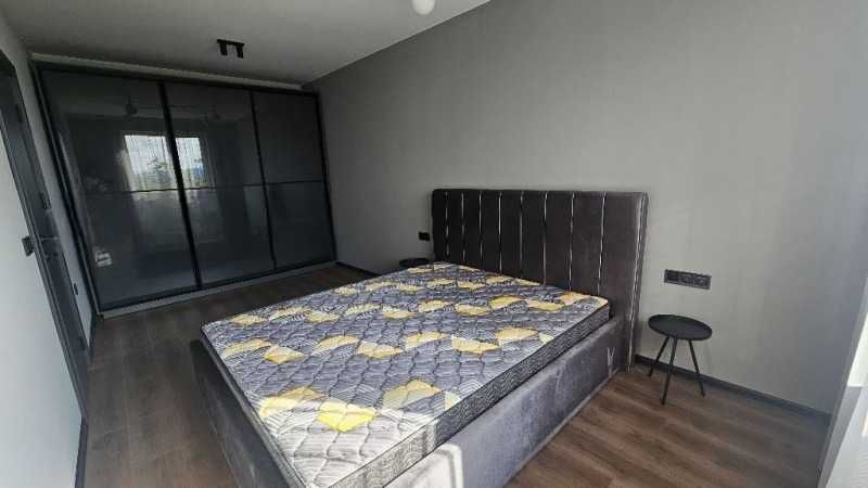 Дава се под наем Тристаен апартамент в София, Студентски град - 105 кв.м за 1020 € - Снимка #3