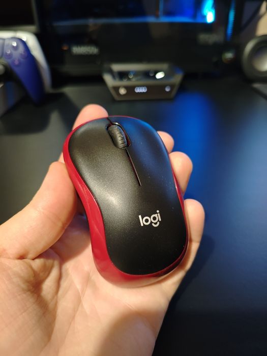 Logitech M185 безжична офис мишка като нова