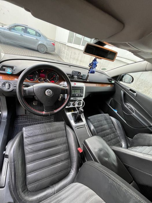 Mă vinde. Volskwagen Passat