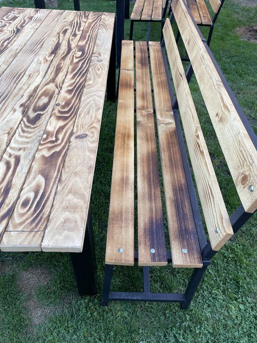 Vand set masa + 2 bănci