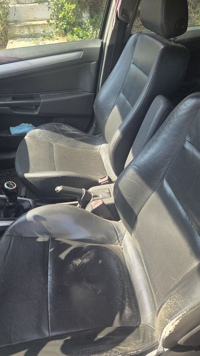 Vând autoturism Opel AstraH ,echipare Astra Sport