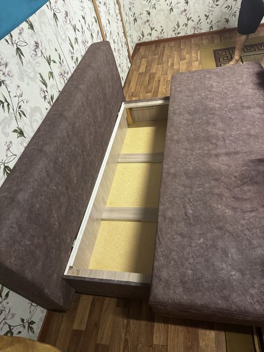 Продам диван б/у