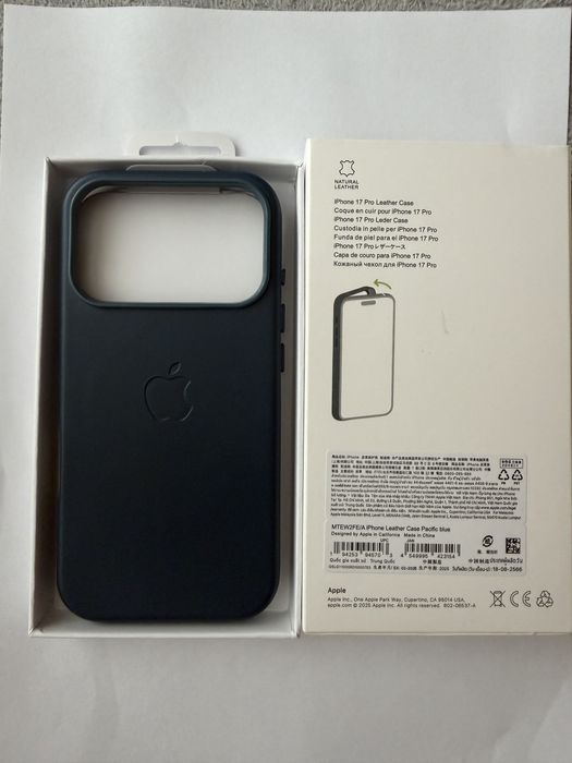 Husă Leather MagSafe iPhone 17 Pro, albastru închis, nouă, cu animație/logo