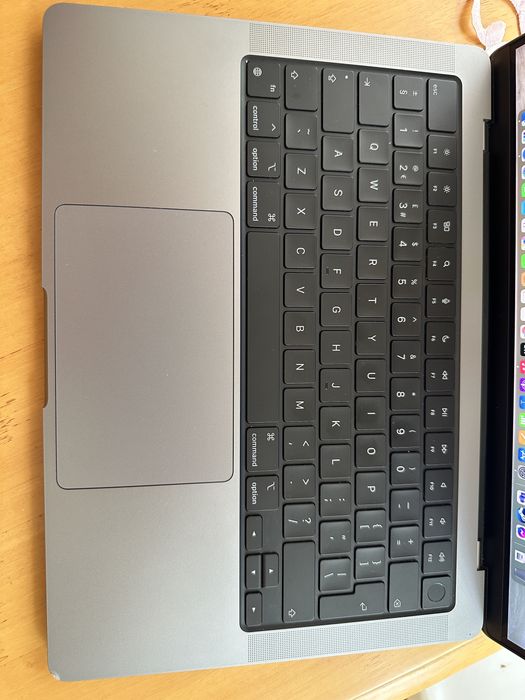 Apple MacBook Pro 14" 2021 M1 PRO 16RAM 1TB SSD