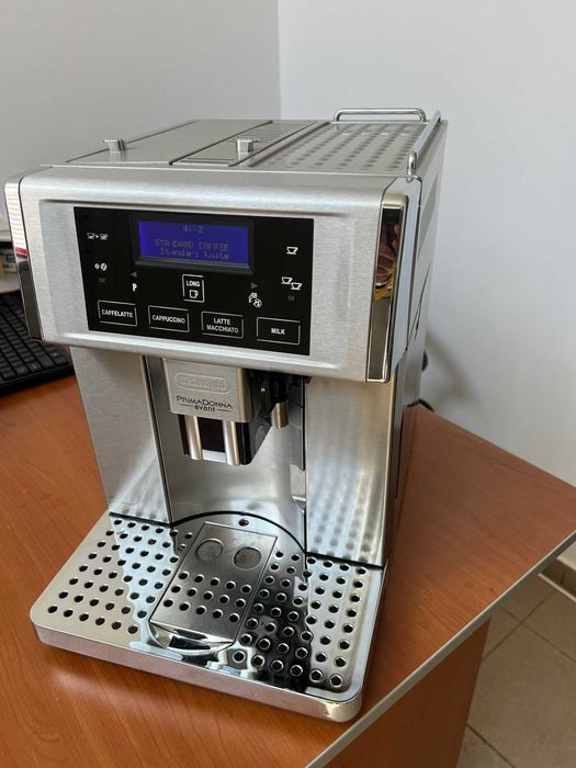Espressor automat premium DeLonghi PrimaDonna Avant