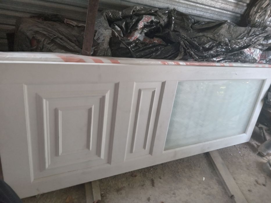 Есік сатылады продаются двер