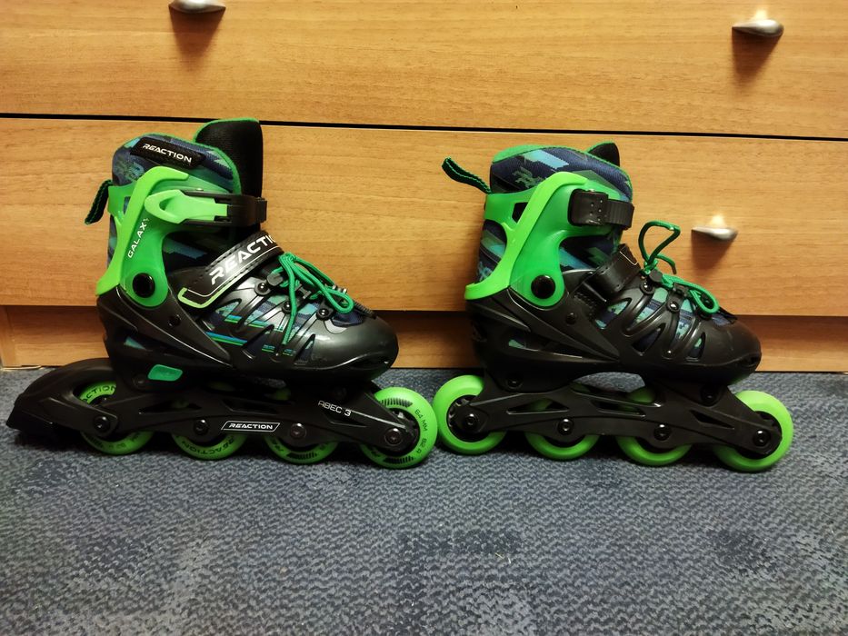 Роликовые коньки