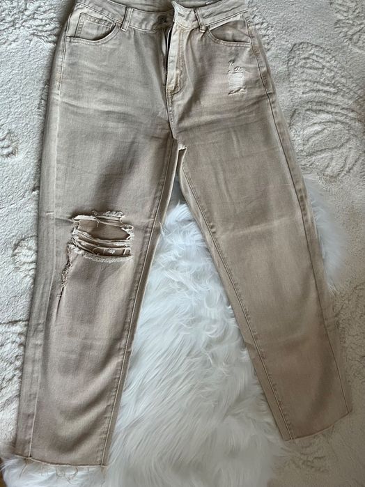 Дънки и панталони