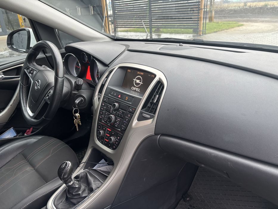 Vand opel astra j 2012
