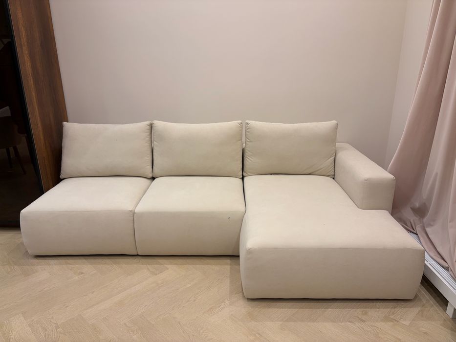 Диван углавой бежовый цвет