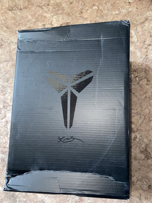 Продам коби 6 баскетбольные кроссовки