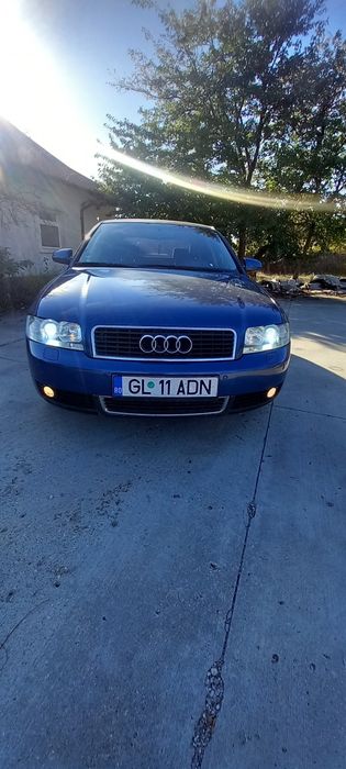 Audi A4 2002 benzină, 1.200 € — imagine 2