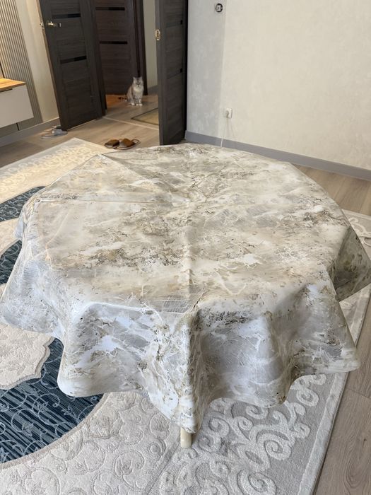 Продается скатерть клеенка из ПВХ