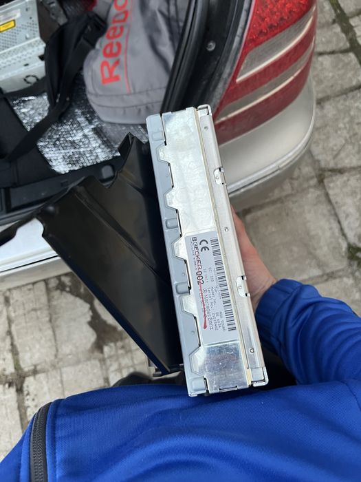 Усилвател w211 mercedes