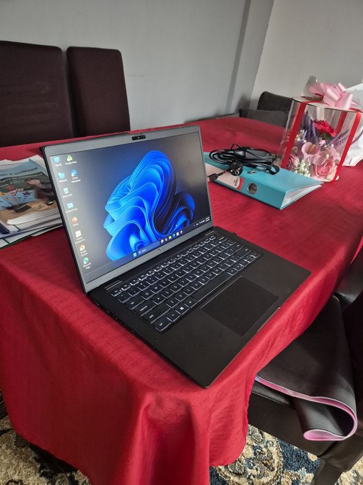 Laptop Dell Latitude 7410 – Intel i7 Gen 10, 16GB RAM, 512GB SSD NVMe, Stare Excelentă / Încărcător