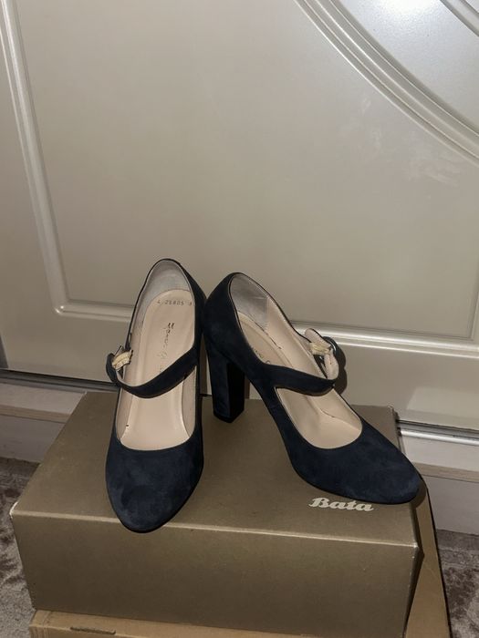 Туфли на средних каблуках