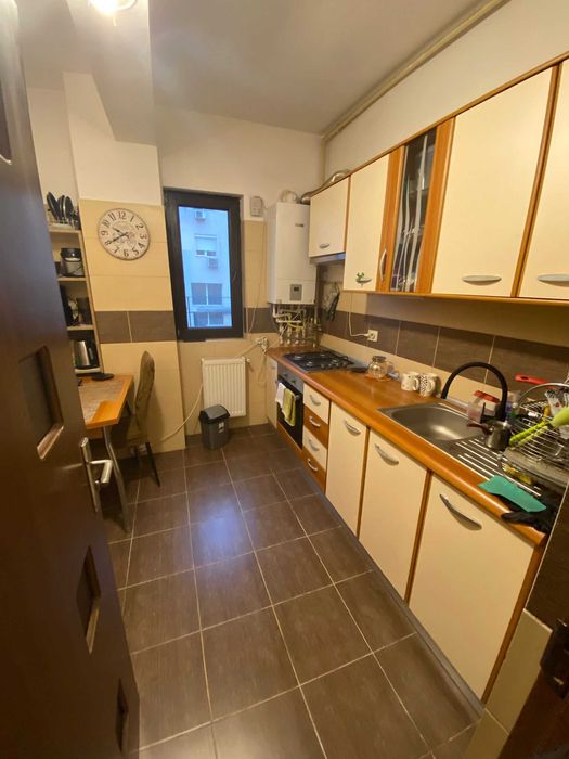 Se închiriază apartament spațios și luminos cu 2 camere