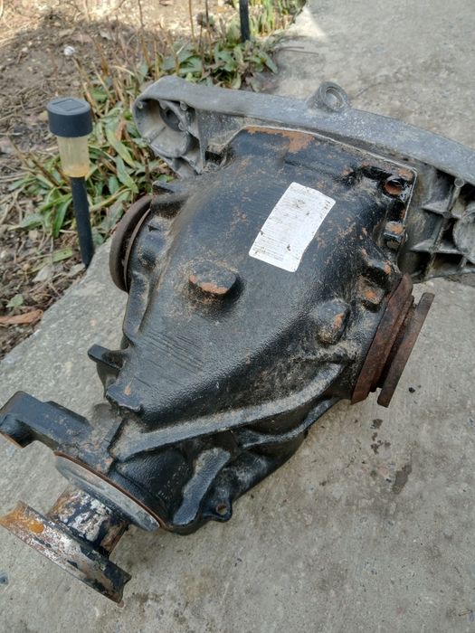 Комплект БМВ е39 редуктор,кардан