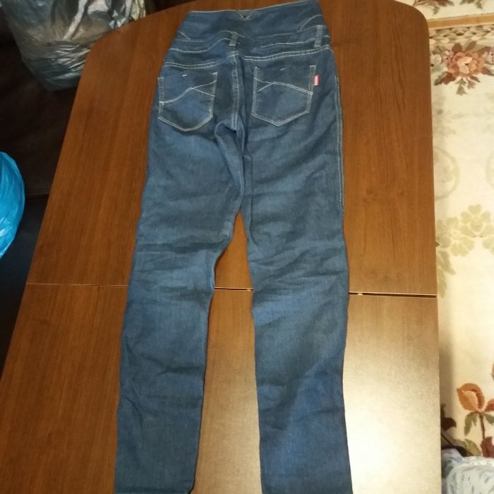 Дамски дънки D&G и други- 3бр.