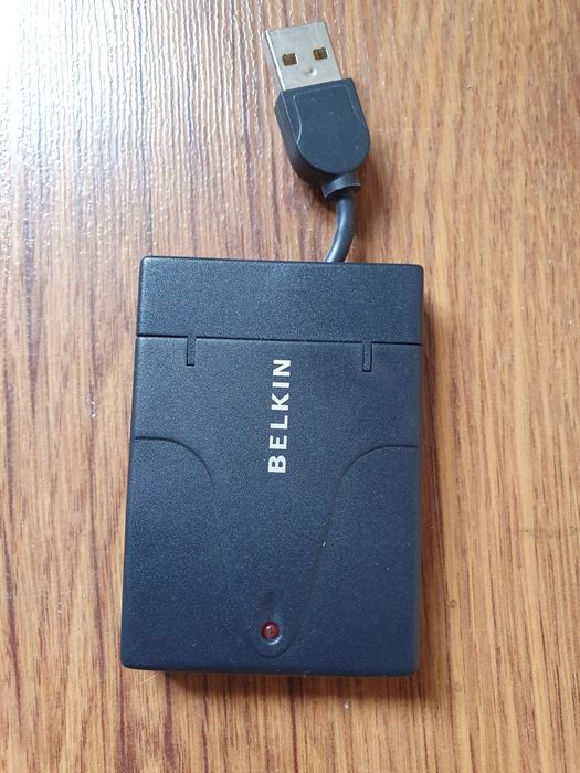 Belkin Hi-Speed USB 2.0 4-Port Mini-Hub F5U215vMOB