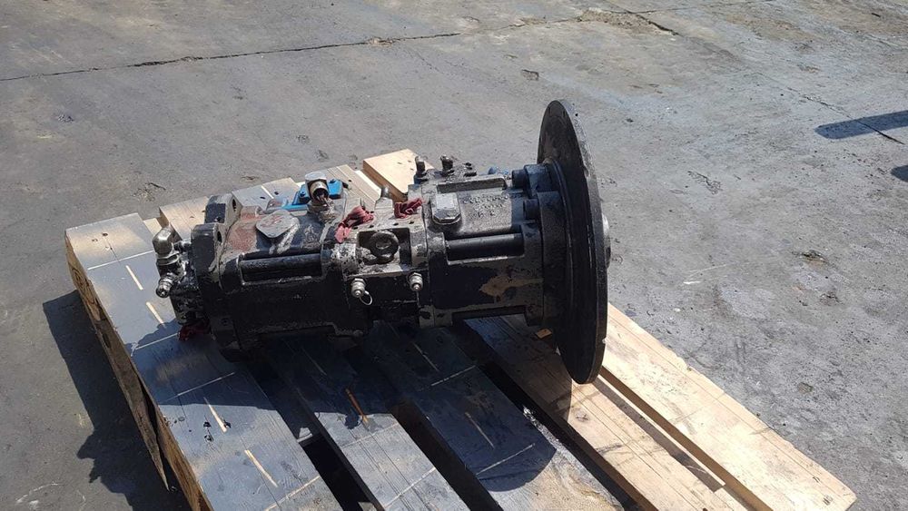 Pompa hidraulica excavator JCB 210 , Kawasaki K3V112DT